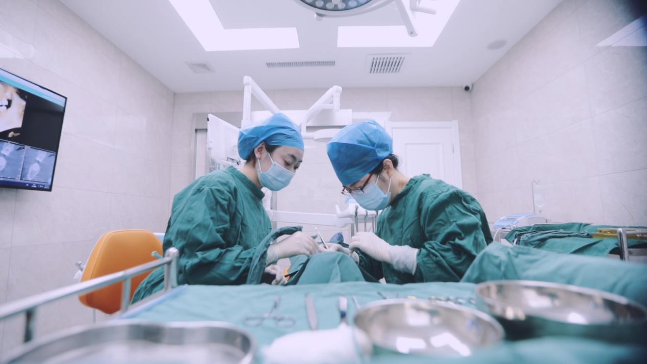 愛諾口腔門診種植環(huán)境